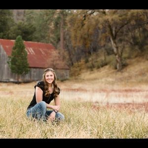 Meet your Posher, Kayla